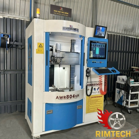Vì sao RimTech Việt Nam chọn máy tiện mâm CNC Crystal AWR804VP?